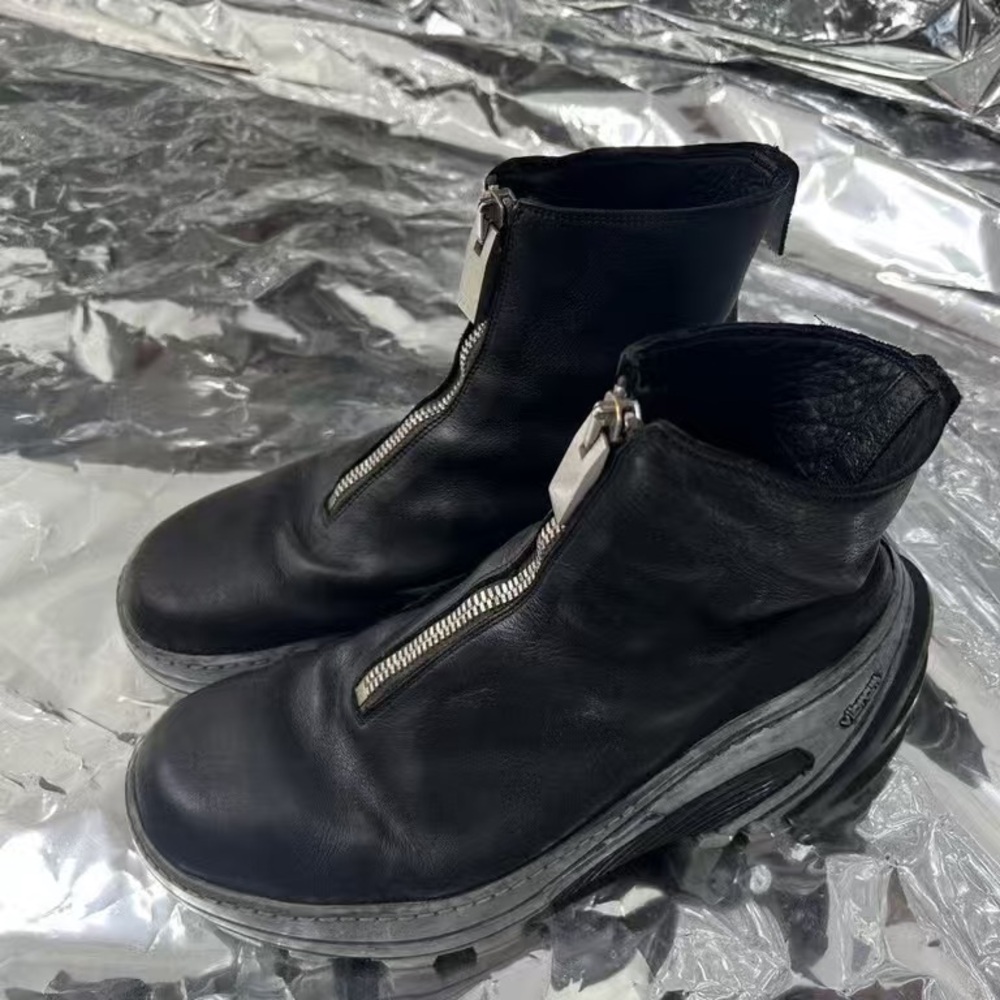 Guidi Black Leather Boots with Silver Zipper